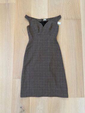 Aritzia Babaton Andrea Midi Dress